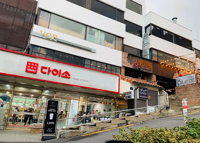 Cozy Erin Stay, Itaewon Apartment *