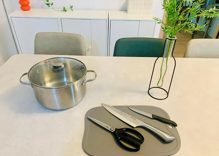 Cozy Erin Stay, Itaewon Apartment *